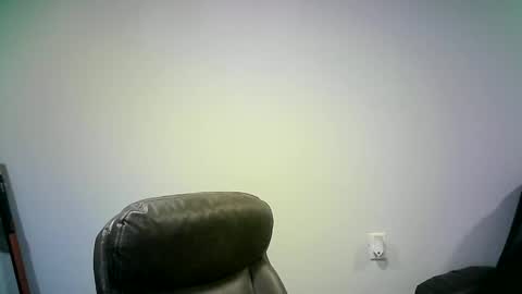 Snapshot of mister_happy567 chatting on September 16, 6:25 am Mr. Happy online show from September 16, 6:25 am