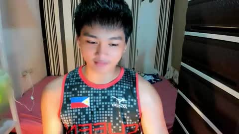 Snapshot of mister_officer chatting on March 25, 8:48 pm SAINT SACHI will make your day online show from March 25, 8:48 pm