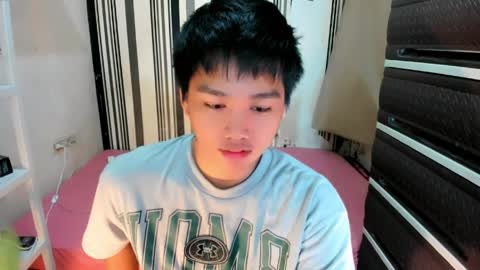 Snapshot of mister_officer chatting on April 5, 8:39 pm SAINT SACHI will make your day online show from April 5, 8:39 pm