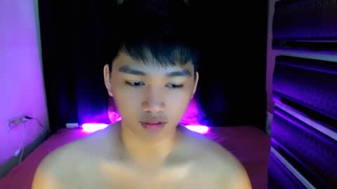 Snapshot of mister_officer chatting on April 21, 1:42 am SAINT SACHI will make your day online show from April 21, 1:42 am