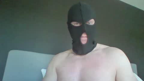 mister_tommm80 online show from April 7, 8:04 am
