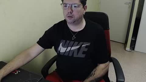 mistercoeur online show from December 14, 8:34 am