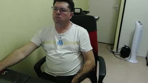 mistercoeur online show from October 14, 8:42 pm