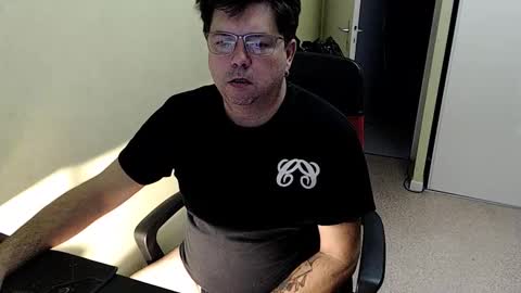 mistercoeur online show from December 3, 8:34 am