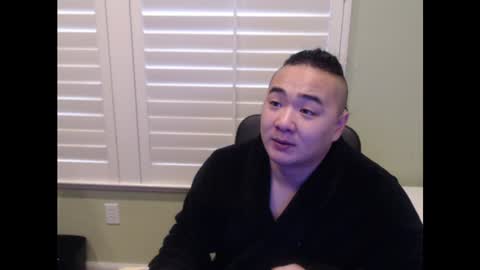 Snapshot of misterlionking chatting on December 8, 8:15 pm Eric online show from December 8, 8:15 pm