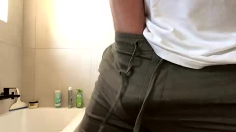 Snapshot of misterxy567 chatting on July 3, 1:39 pm misterxy567 online show from July 3, 1:39 pm
