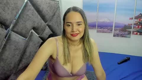 Snapshot of misticalove chatting on May 27, 4:31 am melisa online show from May 27, 4:31 am