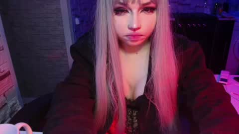 Snapshot of mistr_daria_femdom chatting on July 10, 11:40 pm mistr_daria_femdom online show from July 10, 11:40 pm