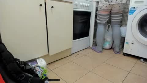 Snapshot of mistress_adel chatting on May 17, 6:55 am mistress_adel online show from May 17, 6:55 am