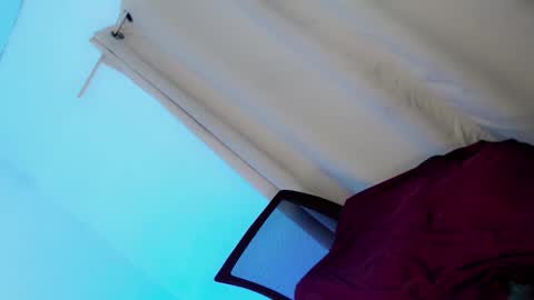 mistress kim18 online show from December 1, 6:13 pm