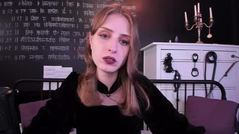 Snapshot of mistress_marlene chatting on February 6, 2:04 pm Mistress Marlene online show from February 6, 2:04 pm