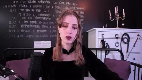 Snapshot of mistress_marlene chatting on February 19, 10:56 am Mistress Marlene online show from February 19, 10:56 am