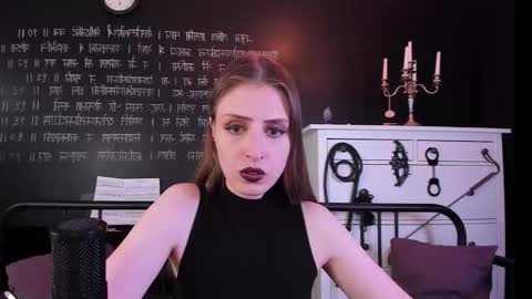 Snapshot of mistress_marlene chatting on September 14, 12:26 pm Mistress Marlene online show from September 14, 12:26 pm