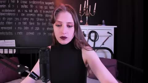 Snapshot of mistress_marlene chatting on May 9, 7:13 am Mistress Marlene online show from May 9, 7:13 am