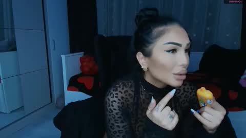 mistress_meryem online show from May 3, 9:43 pm
