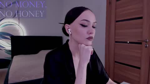 Mistress Mia online show from December 2, 1:44 am