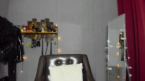 Mistress Pamela online show from January 4, 5:16 am