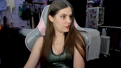 Snapshot of mistress_priest chatting on March 6, 10:58 pm Dirty Priest and Ivi online show from March 6, 10:58 pm