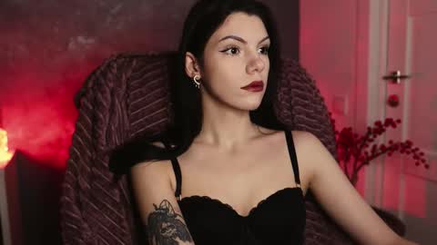 Miss Rochelle online show from January 6, 4:05 am