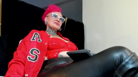Sandy Mistress  online show from June 14, 8:11 pm