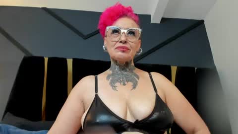 Sandy Mistress  online show from June 15, 8:44 pm