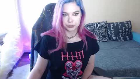 Miss Bailey online show from June 21, 12:30 pm