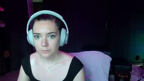 Snapshot of mistressjuniper chatting on July 10, 7:05 pm Mistress June online show from July 10, 7:05 pm