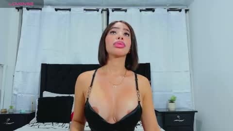 Snapshot of mistresskattia chatting on September 25, 11:52 pm mistresskattia online show from September 25, 11:52 pm