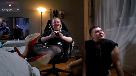 Snapshot of mistresslp chatting on April 18, 7:07 pm MistressLP online show from April 18, 7:07 pm