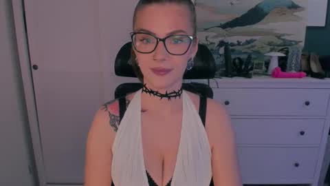 Snapshot of mistresssandy chatting on November 24, 4:51 pm SANDY online show from November 24, 4:51 pm