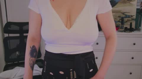 SANDY online show from February 2, 9:57 pm