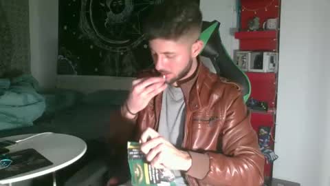 Snapshot of mistxss chatting on January 6, 7:31 am mistxss online show from January 6, 7:31 am