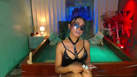 Snapshot of misty985778 chatting on December 22, 10:49 am misty985778 online show from December 22, 10:49 am