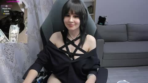 misty_dark online show from May 5, 10:34 am