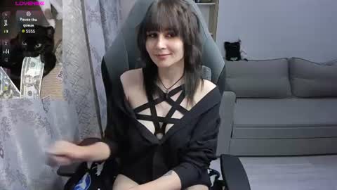 Snapshot of misty_dark chatting on July 7, 6:01 pm misty_dark online show from July 7, 6:01 pm