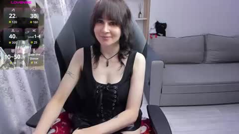 Snapshot of misty_dark chatting on July 19, 4:44 pm misty_dark online show from July 19, 4:44 pm