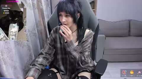 Snapshot of misty_dark chatting on August 2, 5:11 pm misty_dark online show from August 2, 5:11 pm