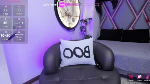 Snapshot of misty_rossi chatting on October 17, 12:19 pm Catalina online show from October 17, 12:19 pm