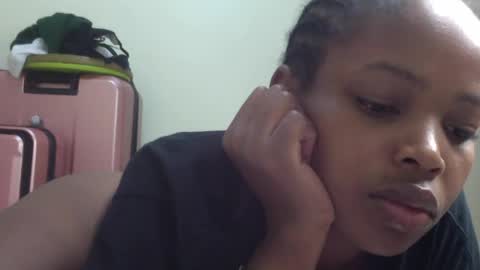Snapshot of misty_shee chatting on June 12, 11:03 pm misty_shee online show from June 12, 11:03 pm