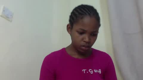 Snapshot of misty_shee chatting on June 14, 11:45 am misty_shee online show from June 14, 11:45 am