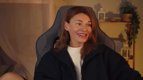 Snapshot of mistybarnes chatting on January 8, 1:46 pm MistyBarnes NONUDE MODEL online show from January 8, 1:46 pm