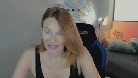 Snapshot of mistybarnes chatting on May 8, 12:32 pm MistyBarnes NONUDE MODEL online show from May 8, 12:32 pm