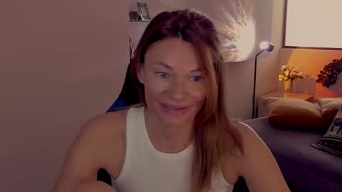 Snapshot of mistybarnes chatting on May 17, 7:50 am MistyBarnes NONUDE MODEL online show from May 17, 7:50 am