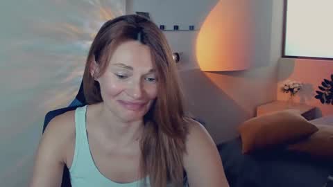 Snapshot of mistybarnes chatting on June 10, 11:09 am MistyBarnes NONUDE MODEL online show from June 10, 11:09 am