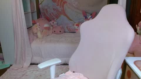 Snapshot of mistymystic chatting on June 14, 1:03 am Misty online show from June 14, 1:03 am