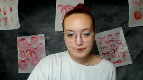 Snapshot of mistyrosee chatting on June 3, 11:57 am Aria online show from June 3, 11:57 am