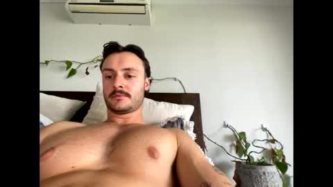 Snapshot of mitch28282 chatting on October 1, 2:17 am mitch28282 online show from October 1, 2:17 am