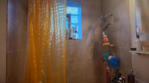 Snapshot of mitchellebunny7 chatting on December 17, 9:32 pm MichelleBunny7 online show from December 17, 9:32 pm