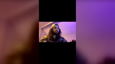 Snapshot of mitchelllane999 chatting on November 30, 12:36 am wassi2kezzy online show from November 30, 12:36 am