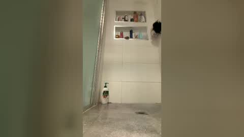 mitchybudz97 online show from June 16, 1:14 pm